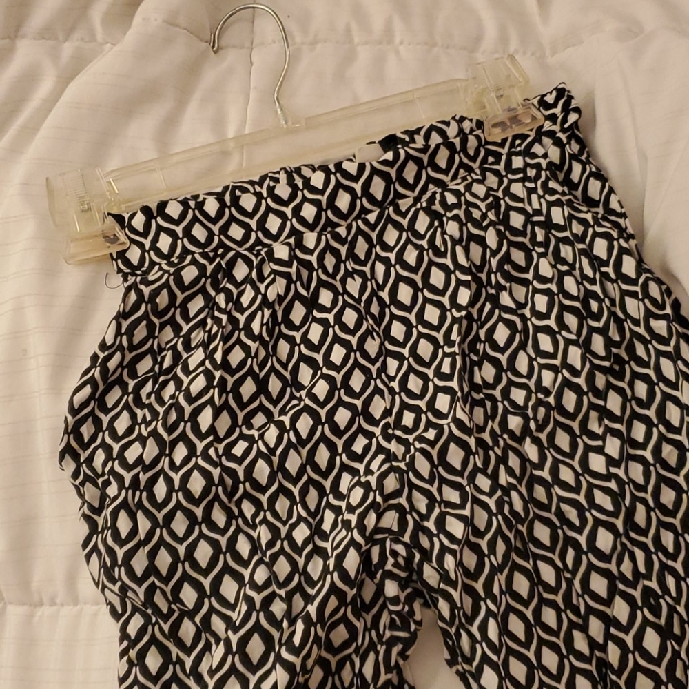Print Pants - Picture 2 of 4